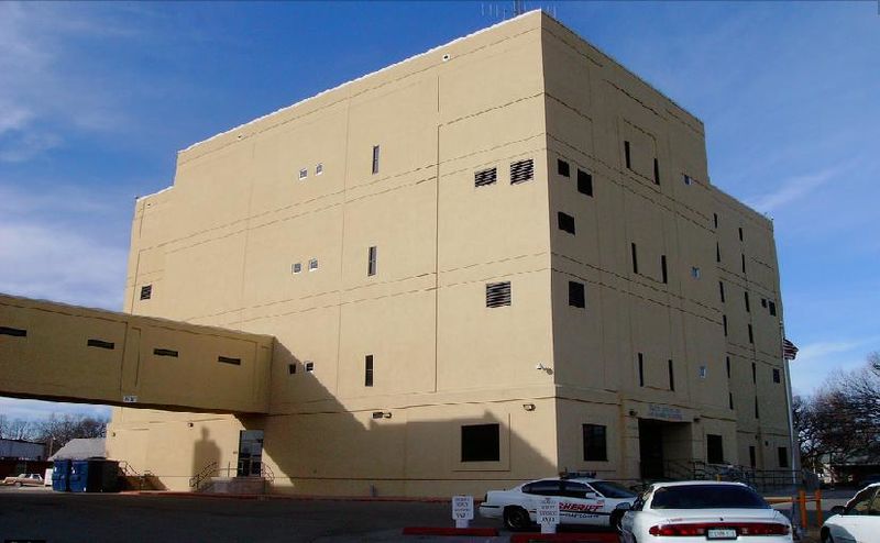 File:Art Kell Grady County Jail.JPG