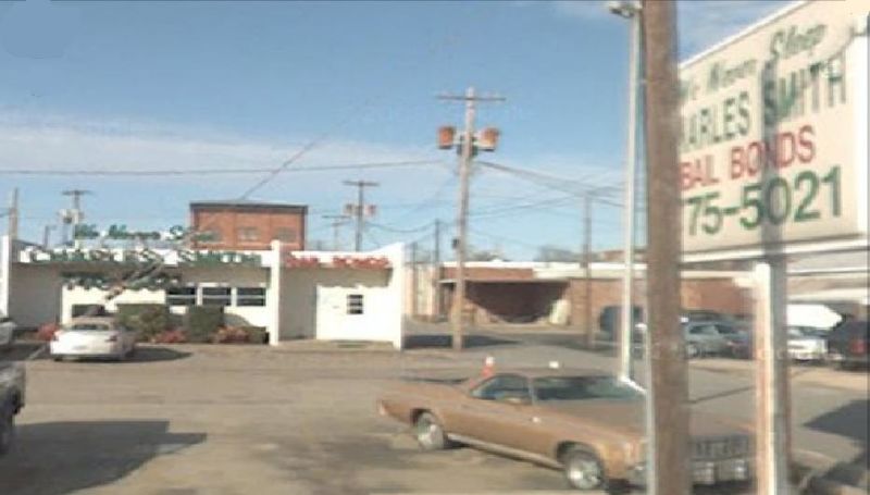 File:Dehnhardt Jackie Lynn Bail Bonds.JPG